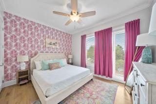 The Posh Pelican on 30A -- Blue Mountain Beach, Sleeps 16, Pool, Rooftop, Game Room, 5 minute walk to Beach - 6