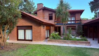 Chalet con minipiscina climatizada en Pinamar norte golf nuevo , Eneas y submarino Santa Fe, muy amplia y cómoda - 6