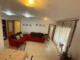 Apartamento costero con balcón - 1