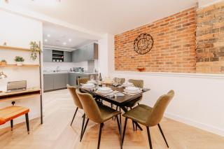 Lockside Apartment - 2 Bedroom - 8