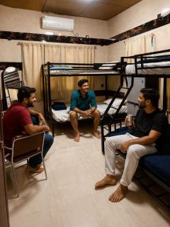 W H Nest Hostel - 4