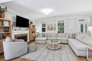 Along for the Ride at Seabrook Hospitality - Pacific Beach - 5