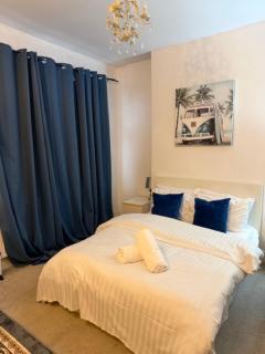 The Riverside Haven - 9