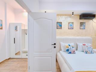 Central Comfort Suites - Geo9 - 8