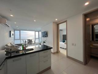 Palmetto Sunset Ocean Front Cartagena Laguito 2904 - 6