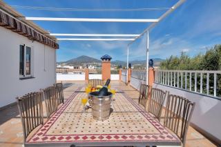 Apartamento con jacuzzi y parking en San Pedro - DEL VALLE 72 2 - 3