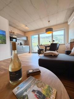 Sonnenufer Apartment & Wein III - 2