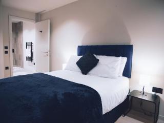 Luxury 2 Bedroom Apartment Jewellery Quarter - 3