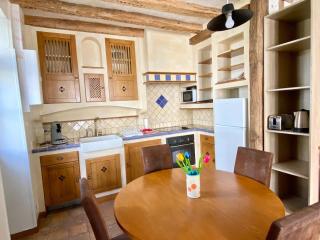 Cozy house, centre bourg, 2 suites, cheminée - 6