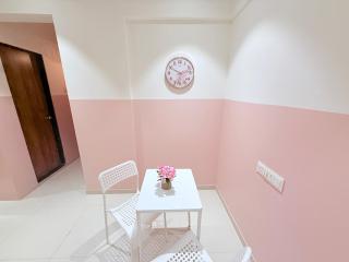 AG Blush Boho Stay 303 near airport - 2