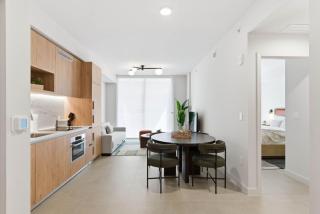 Miami 1BR Getaway for 4 Guests at The Crosby - 3