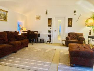 3 Bed Barn - Sleeps 4 - Parking - Golf - Alpacas - 3