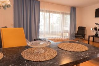 15-Zentrales 2-Zimmer Apartment-WLAN,Magenta TV und große Balkon mit Gartenblick - 3