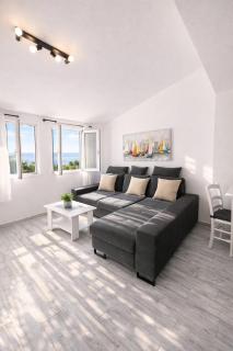 Villa Dalmacija Modern Apartments 1-Minute Walk to Beach - 4