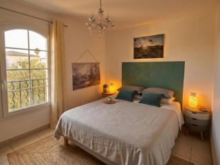 Belle marina avec piscine collective - 5