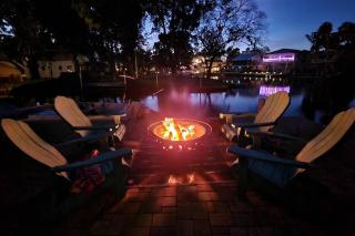 Bigfoot's Bungalow: Enjoy Clear Main River Waters - 8