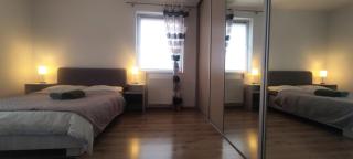 Cozy, Equipped Apartment with Free Monitored Private Parking close to Old Town - Cracovia - 3