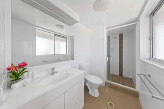 Ocean Views Pool Free Parking - 4