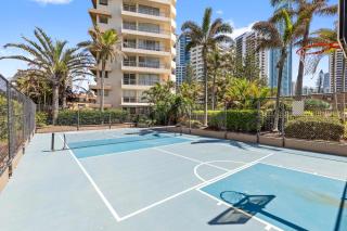 Ocean Views Pool Free Parking - 1