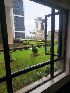 Modern One Bedroom Luxury Apartment - 5