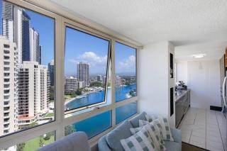 Salt & Sky Arcade - Sleeps 12 - 7