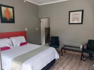 Donido's Place - 3