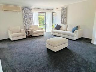 Cambridge Spacious 2 Wing Private Retreat - 6