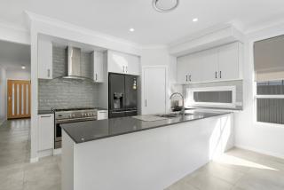 Fishers' Tee Time Home - 5