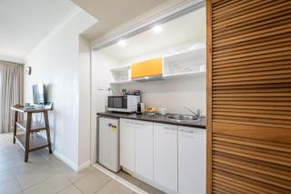 Port Views On Airlie 1 Bedroom - 5
