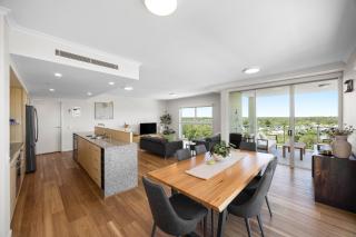 Pelican Waters Golf Resort Sunshine Coast - 1