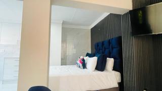 Ziyacebisa Group Apartments - Durban - 4