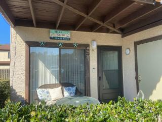 Great 2-Bedroom Townhouse for Your Getaway - 8