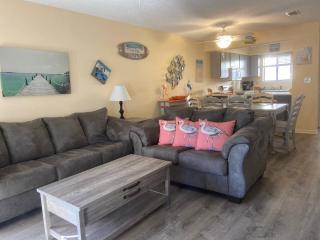Great 2-Bedroom Townhouse for Your Getaway - 4