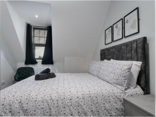 Dwell Living North Bridge Apartments - 6