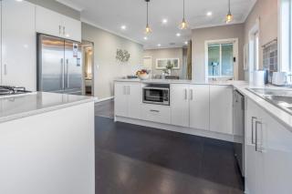 Hillside Retreat near Hahndorf & Mount Barker - 2