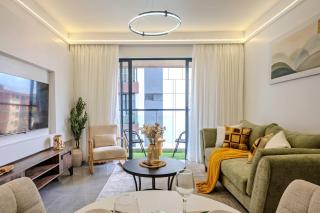 Cozy Haven Lavington - Heated Pool and Gym - 5