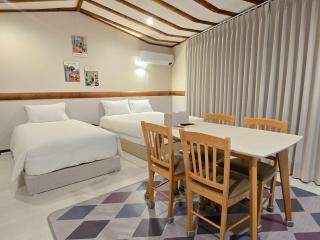 Jeju Jajangjajang Pension - 6