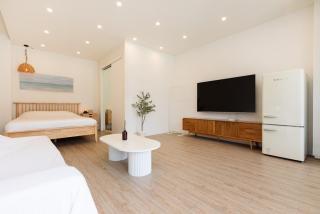 Pool Lounge Pension & Glamping - 2