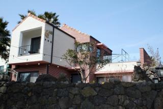Jeju Hyeopjae Byeoljigi House - Jeju - 7