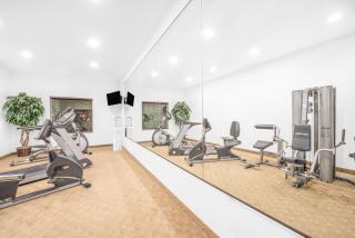 Baymont by Wyndham Pearsall - Pearsall - 5