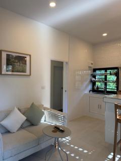 The Whispering Palm Coconut Lane - 7