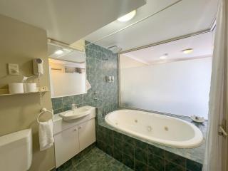 98 Steps To The Beach - Retreat with Pool Access - 1