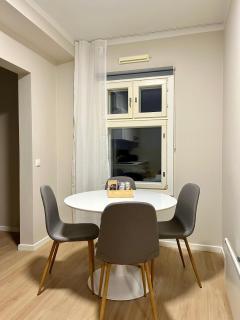 Törrö as 7, 1-4 hlö, oma keittiö, kylppäri, iso parkkialue - 9