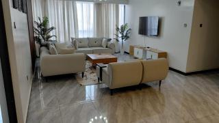 Executive living three bedroom apartments with breathtaking amazing city views gym swimming pool fully equipped gym children playground and ample parking space and proximity to major shopping malls and gourmet restaurants - 1