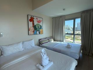 HomeMade Luxury, 1 BR Seaview Luxury Stay - 5