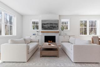 Van Duyne North Airy Escape - 0