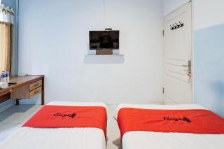 RedDoorz at Arca Hostel Lampung - 1