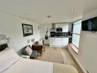 Garden Studio - Dore - 5