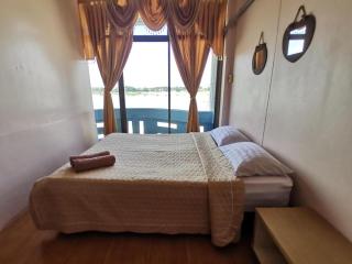 Just Mansion Hotel - 1