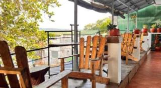 Harleys Pub and Hotel - 7